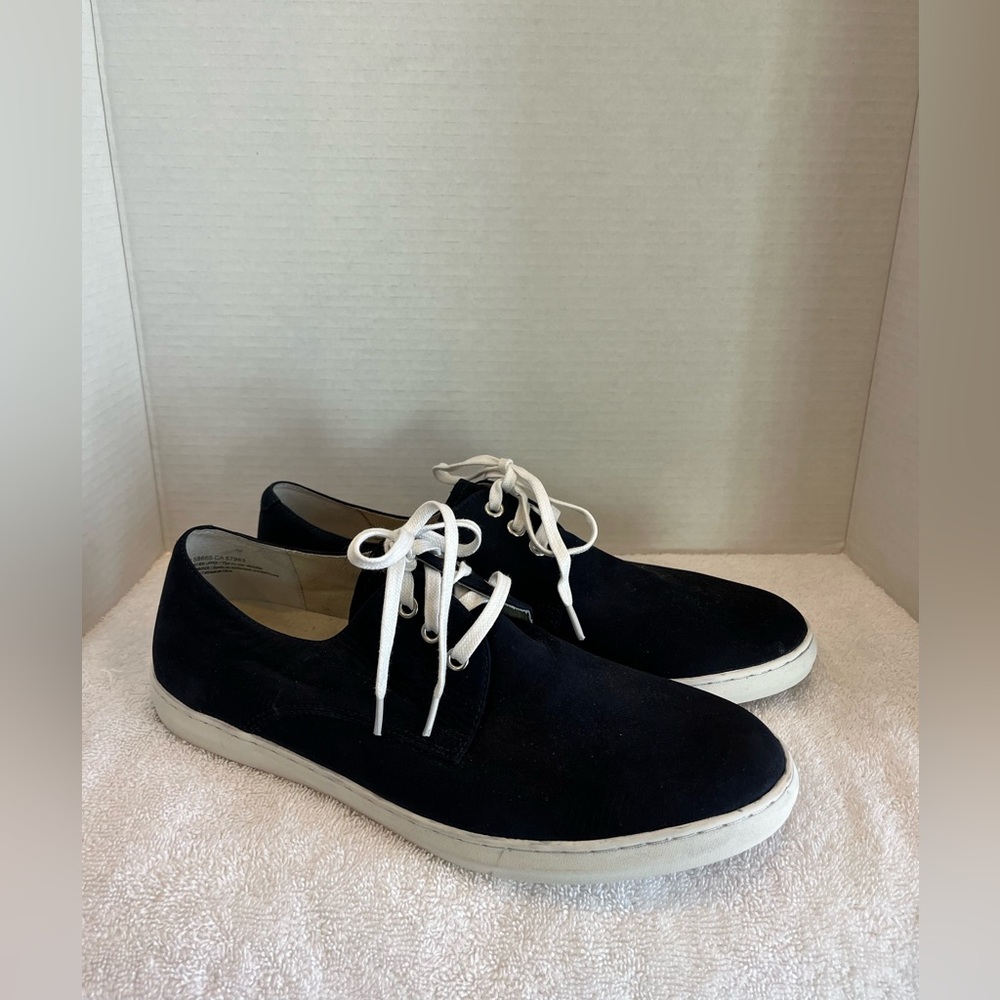 1901 Navy Boat Shoe /Dress Sneaker Men’s US 10.5  EU 44 New No Tags or Box